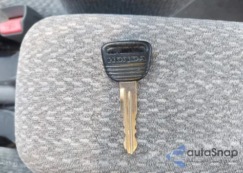 2000 Honda Civic Lx from USA, damaged, VIN 1HGEJ6676YL024275